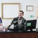 Alface Hall & Bar * ליסבון