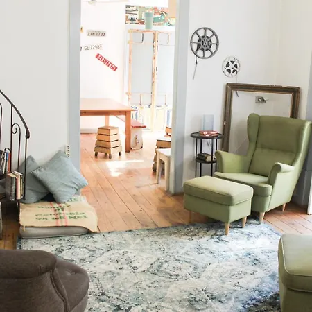 Alface Hall & Bar بيت شباب
