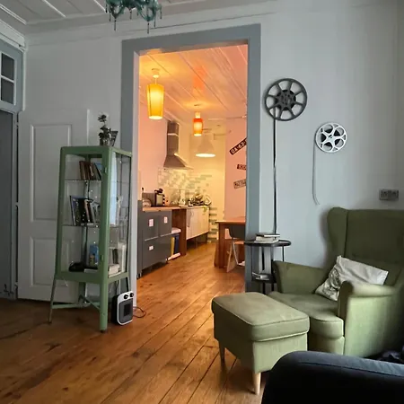 ホステル Alface Hall & Bar