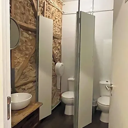 Alface Hall & Bar Хостел
