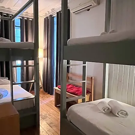 Alface Hall & Bar Хостел Лиссабон