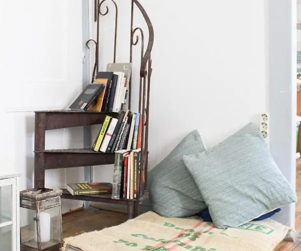 Hostel Alface Hall & Bar Lisbon