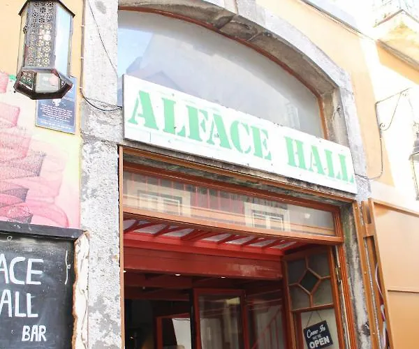 Alface Hall & Bar Hostel Lisbon