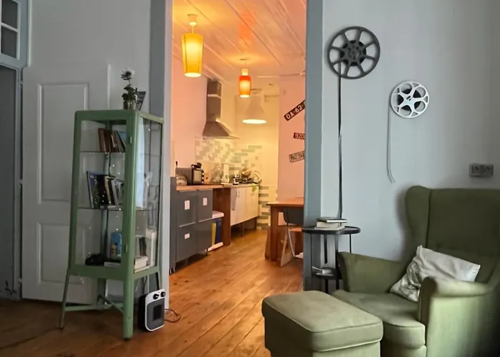 Hostel Alface Hall & Bar