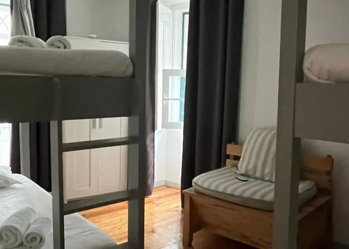 Alface Hall & Bar Hostel Lisbon
