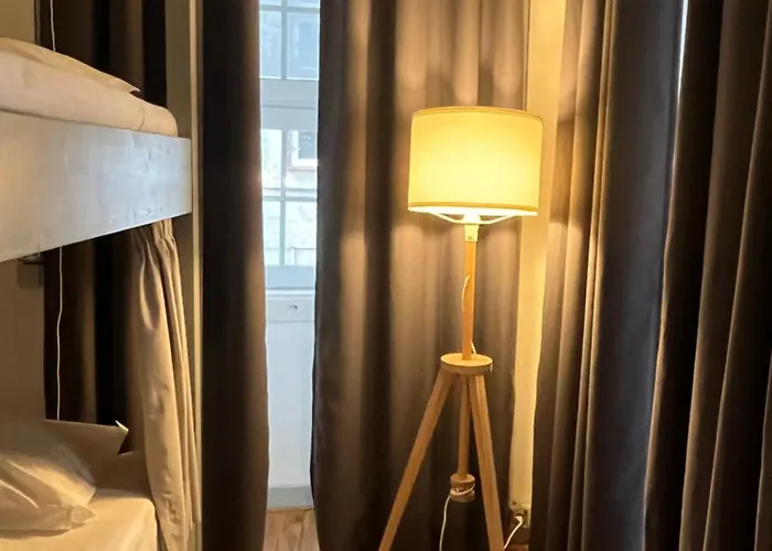 Hostel Alface Hall & Bar *