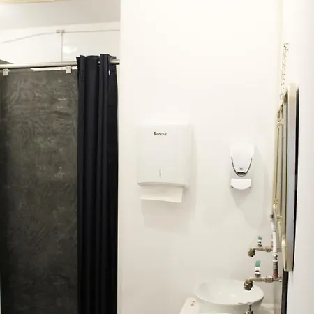 Hostel Alface Hall & Bar