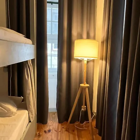 Hostel Alface Hall & Bar *