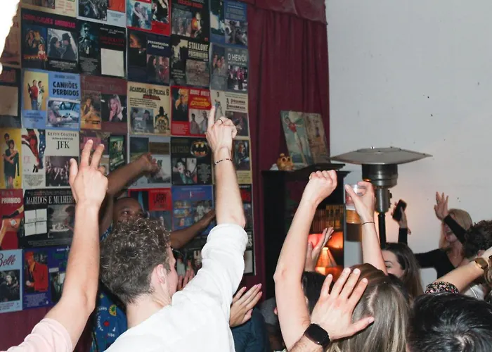 Alface Hall & Bar * Лиссабон